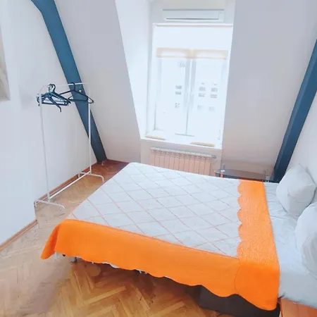 Apartment в центрі на галицький для чотирьох *