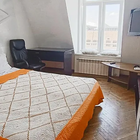 в центрі на галицький для чотирьох Apartament *