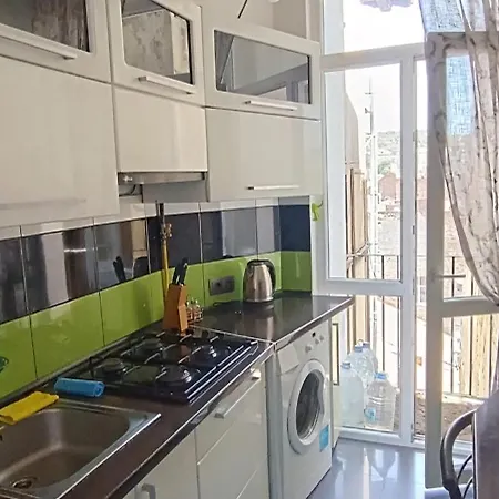 в центрі на галицький для чотирьох Apartment *