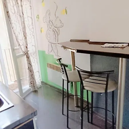 галицька без вимикань світла Apartment *